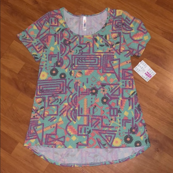 Lularoe Classic T - Picture 1 of 1